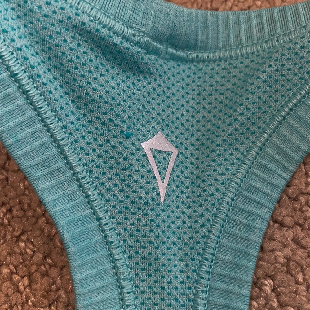 Ivivva tank top - Picture 4 of 4